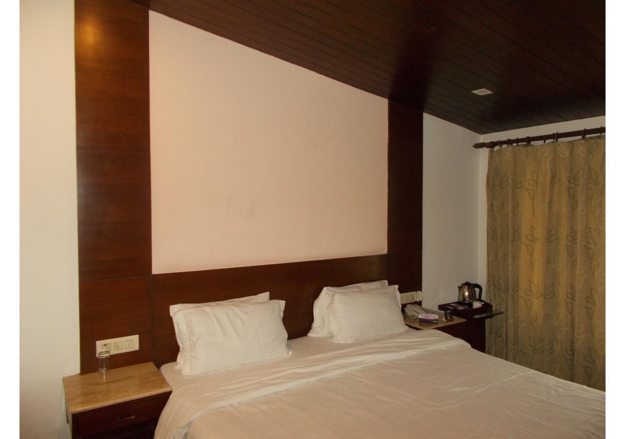Hotel The Imperial Square à Mussoorie Extérieur photo