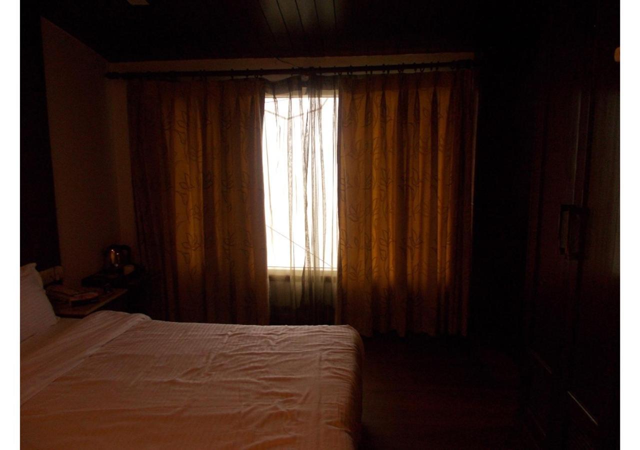 Hotel The Imperial Square à Mussoorie Extérieur photo
