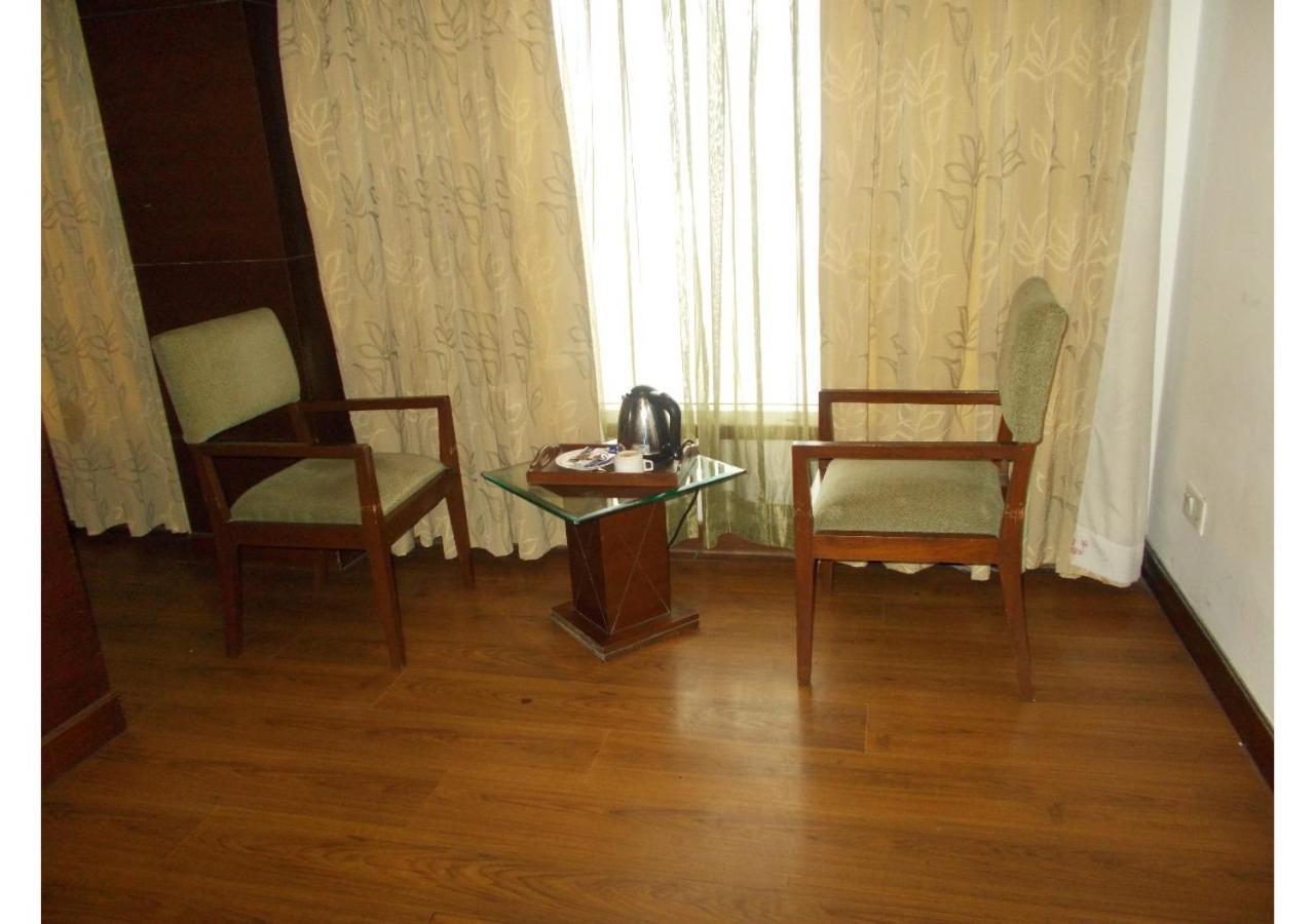 Hotel The Imperial Square à Mussoorie Extérieur photo